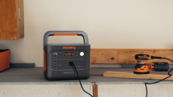 Jackery Explorer 1000 V2