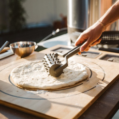Váleček na propichování těsta na pizzu Solo Stove