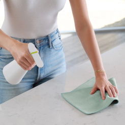 Simplehuman čistící utěrka z mikrovlákna - šalvějově zelená