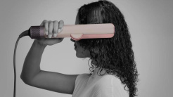 Dyson Airstrait HT03 ceramic pink