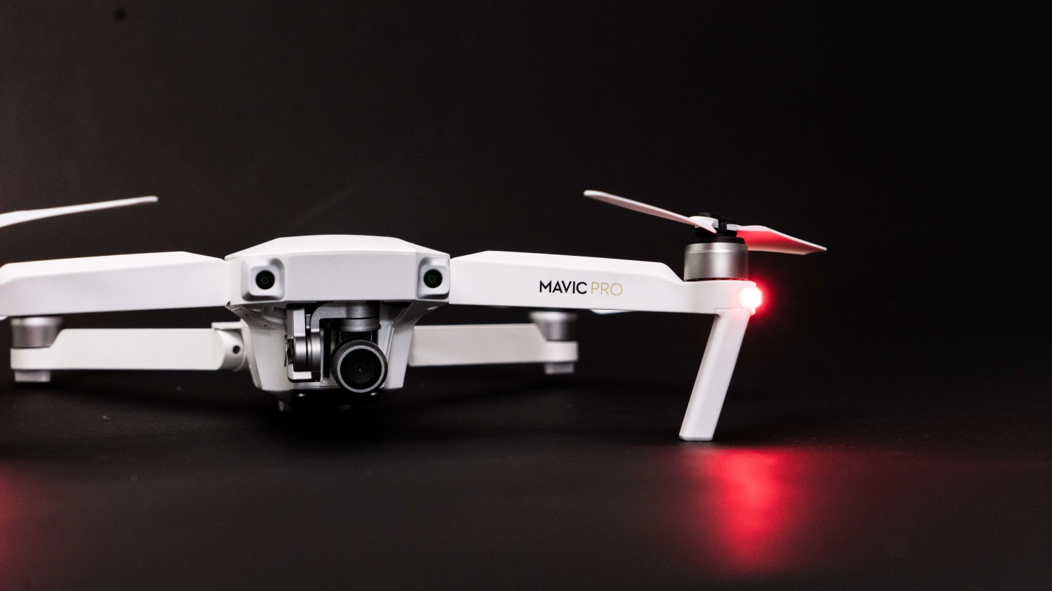 Představení drona DJI Mavic PRO Alpine White Combo - Limited edition