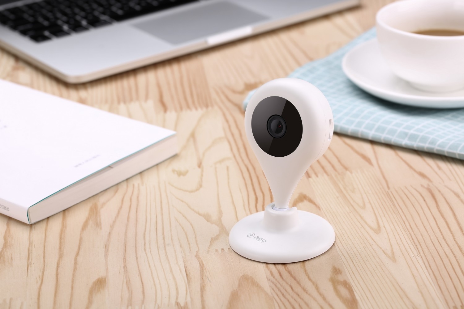 Představení 360 Smart Camera D606