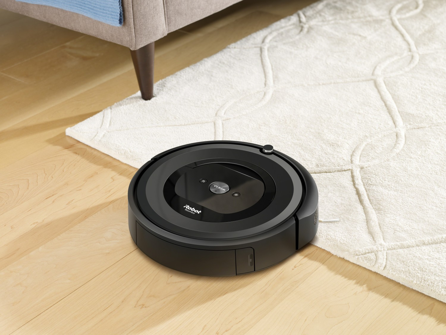 Představení robotického vysavače iRobot Roomba e6