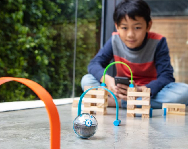 Představení Sphero Mini Clear Activity Kit