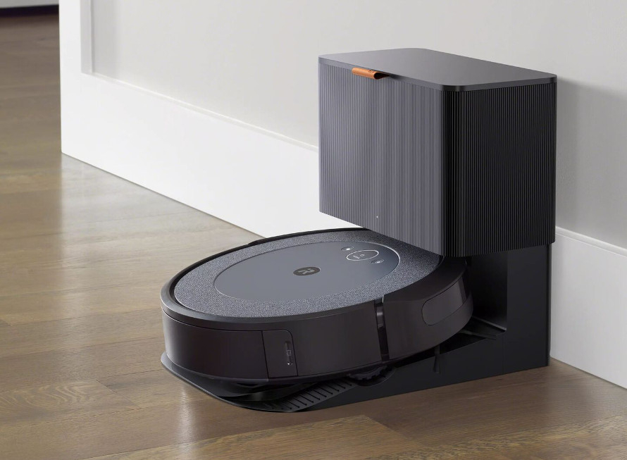 Automatické vysypání sběrného koše ve stanice Clean Base