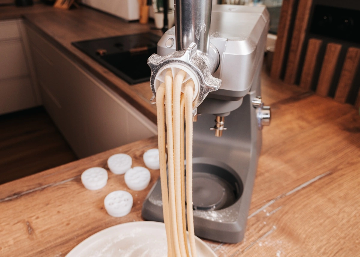 Pasta maker pro výrobu čerstvých domácích těstovin