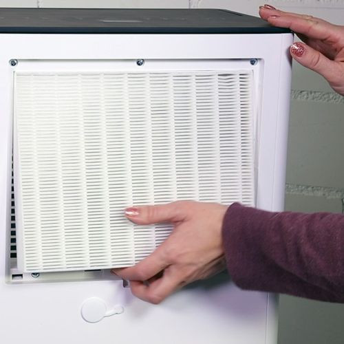 S volitelným HEPA filtrem se přemění i na čističku vzduchu