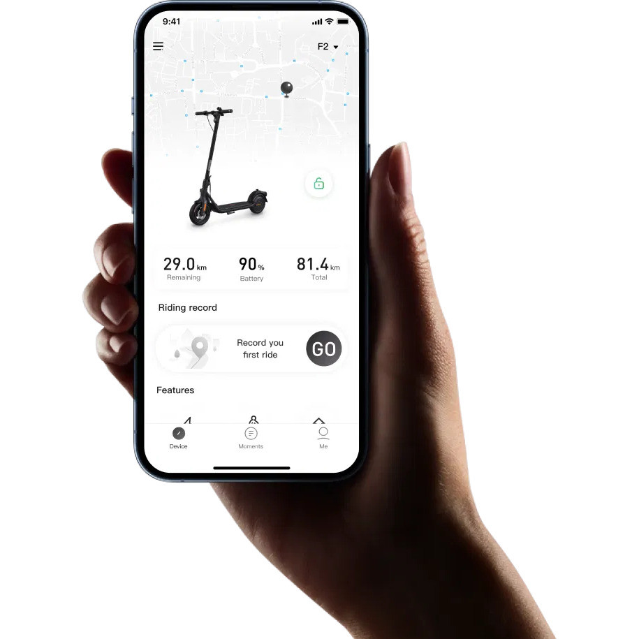 Snadné a přehledné ovládání koloběžky