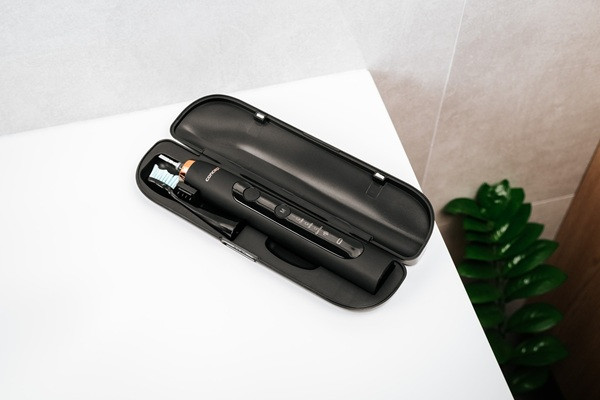 Cestovní pouzdro pro pohodlné a hygienické přenášení