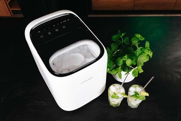 Rychlý a kompaktní – až 15 kg ledu denně